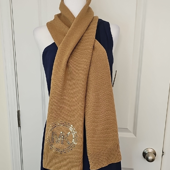 Michael Kors Camel Knit Scarf with Logo - Picture 1 of 5
